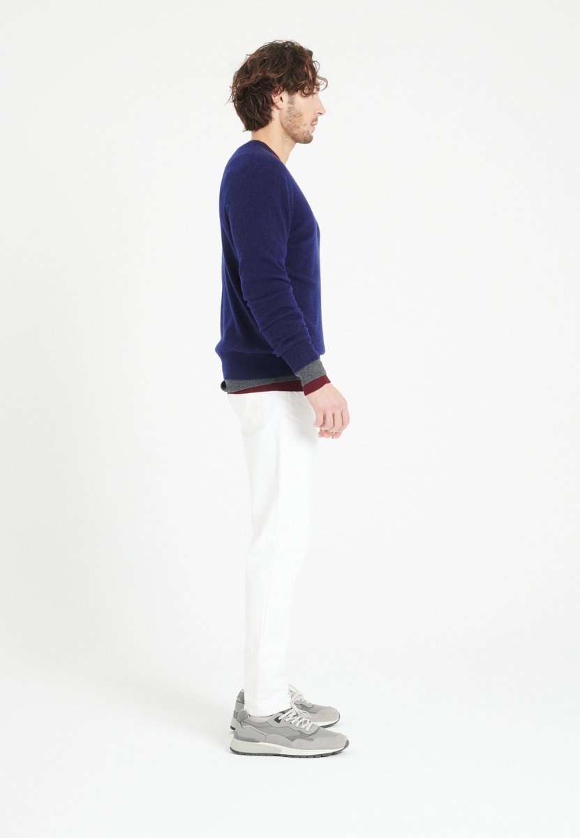 Pull col V homme en cachemire bleu nuit - LUKE 1