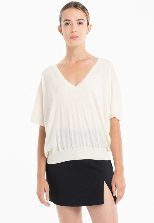 Pull col V manches chauve souris ultrafin cachemire et laine blanc femme - KELLY 6 - Studio cashmere8