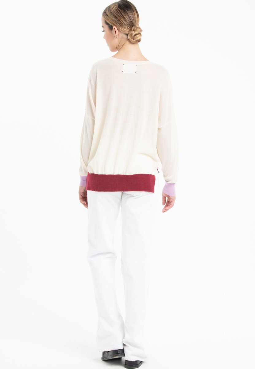 Pull col V oversize ultrafin cachemire et laine blanc/lavande/rouge femme - KELLY 10 - Studio cashmere8