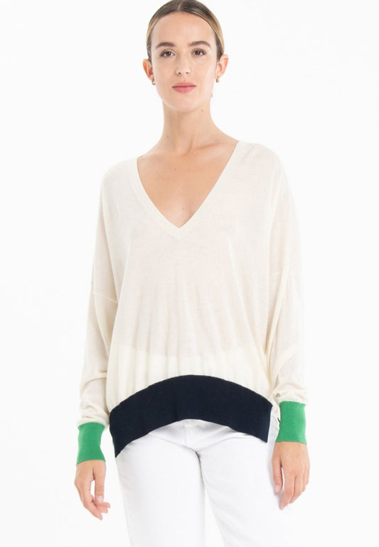 Pull col V oversize ultrafin cachemire et laine blanc/vert/bleu marine femme - KELLY 10 - Studio cashmere8