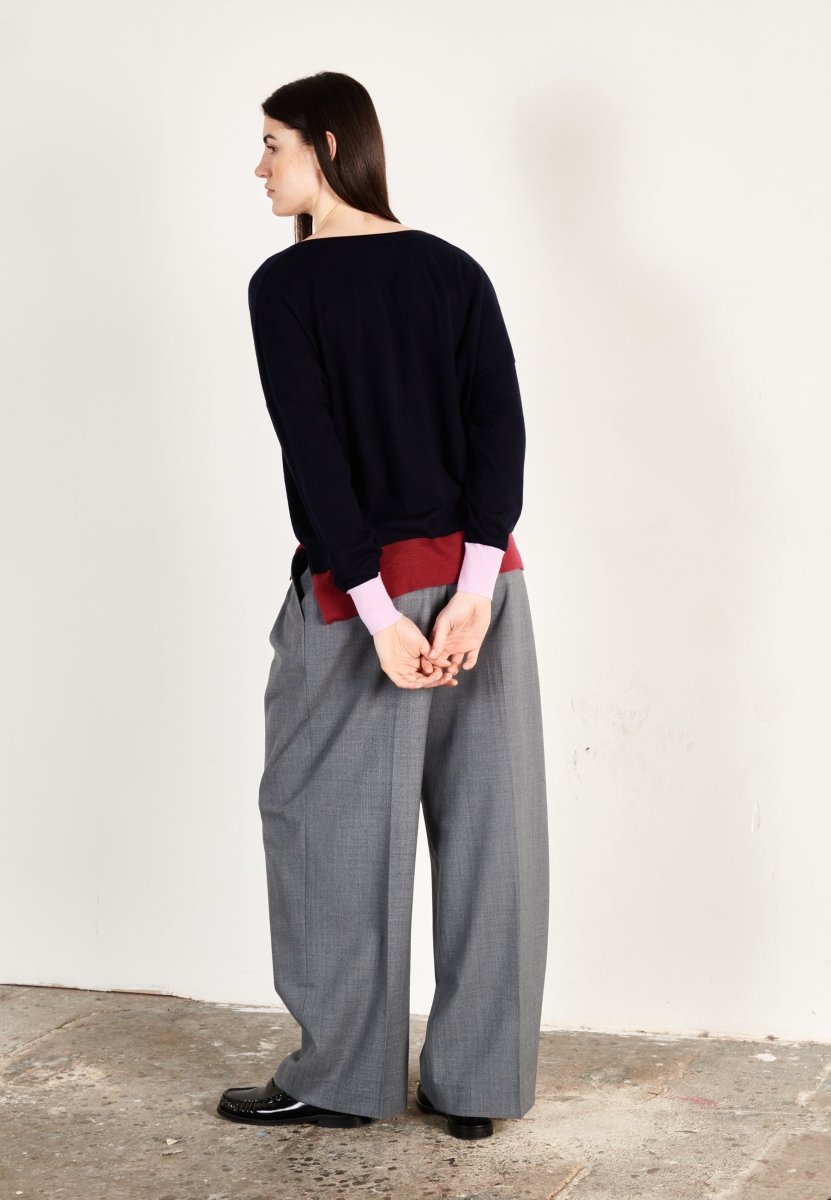 Pull col V oversize ultrafin cachemire et laine bleu marine/lavande/rouge femme - KELLY 10 - Studio cashmere8