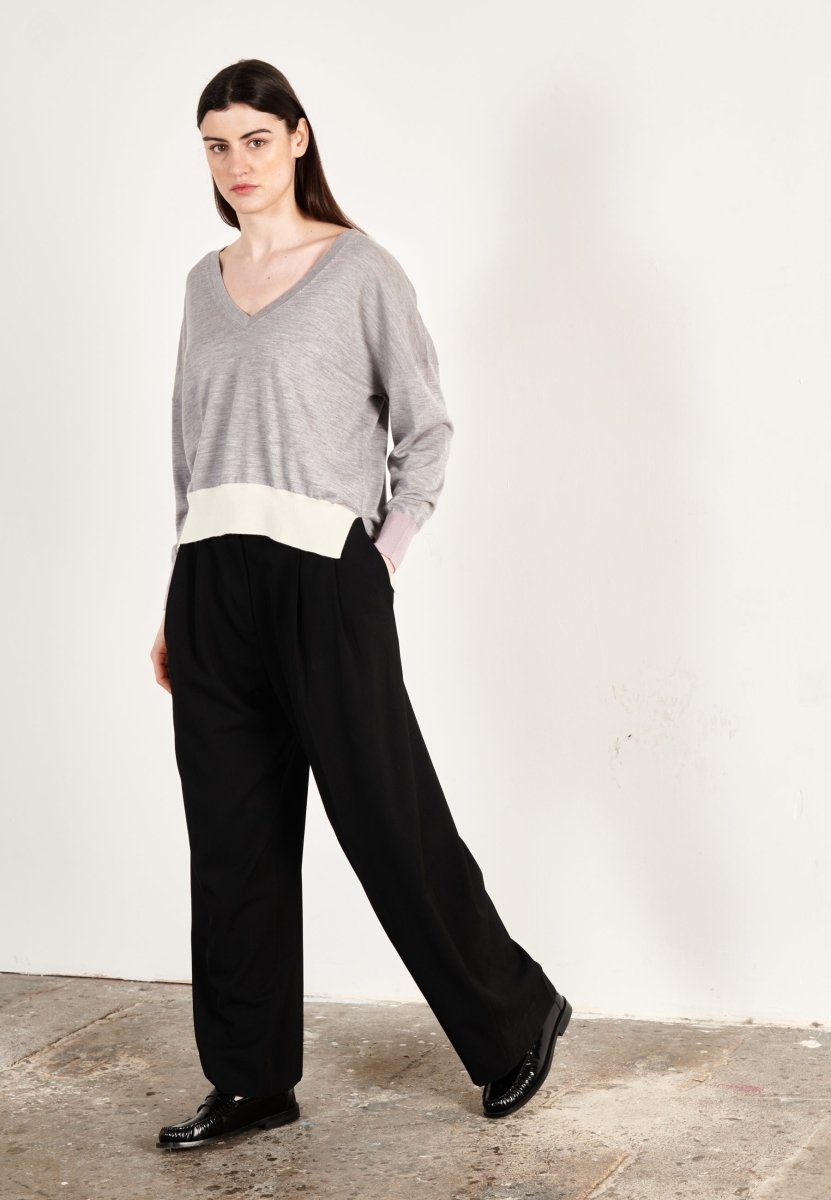 Pull col V oversize ultrafin cachemire et laine gris/violet/blanc femme - KELLY 10 - Studio cashmere8