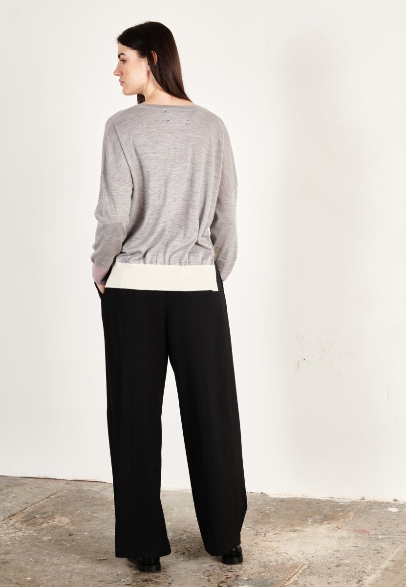 Pull col V oversize ultrafin cachemire et laine gris/violet/blanc femme - KELLY 10 - Studio cashmere8