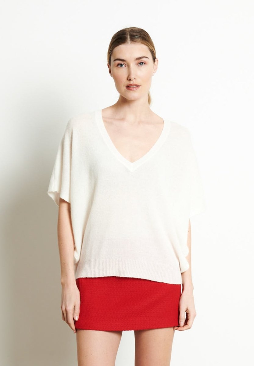 RIA 25 Pull col V manches chauve - souris en cachemire blanc écru - Studio cashmere8