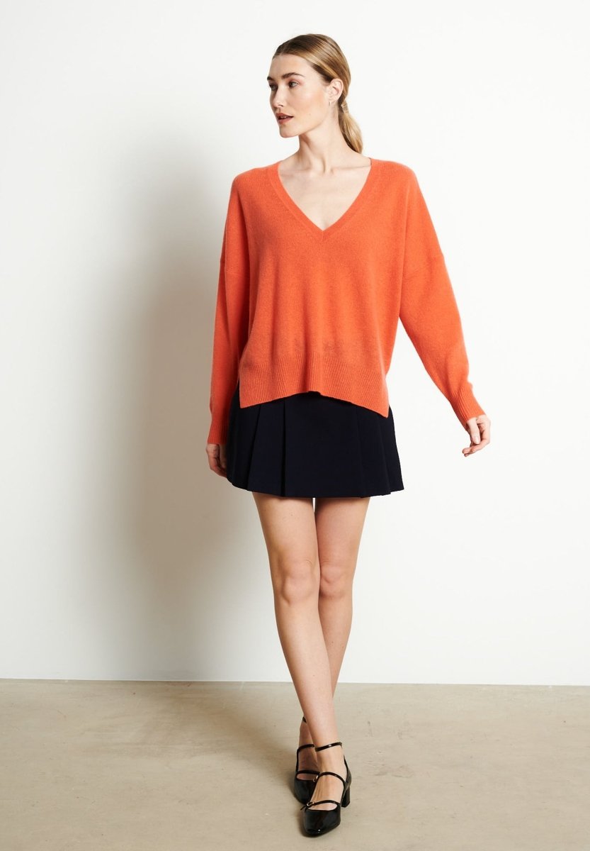 RIA 3 Pull col V profond oversize en cachemire mandarine - Studio cashmere8