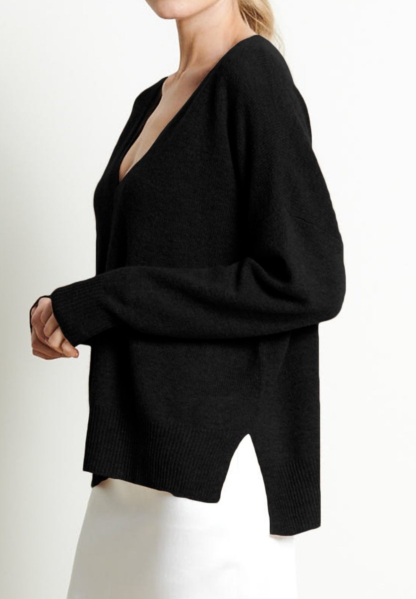 RIA 3 Pull col V profond oversize en noir - Studio cashmere8