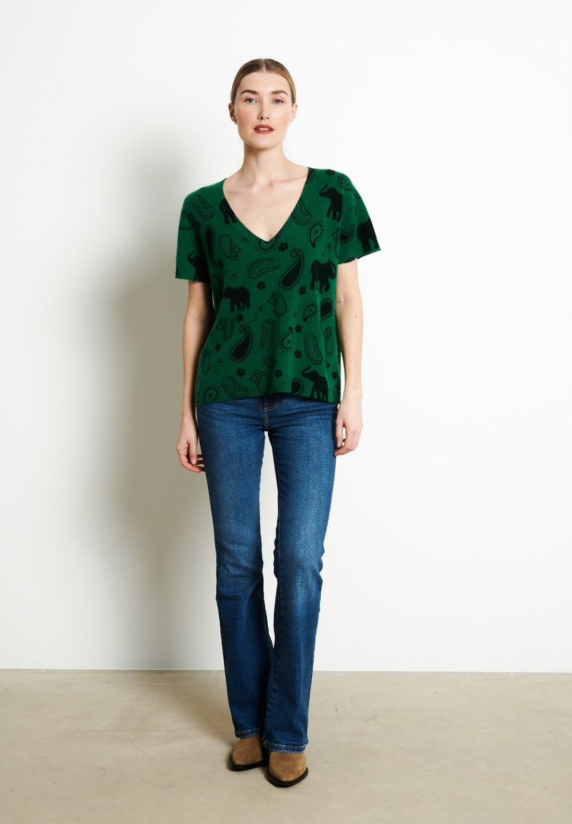 RIA 6 T-shirt col V en cachemire imprimé éléphant vert émeraude - Studio cashmere8