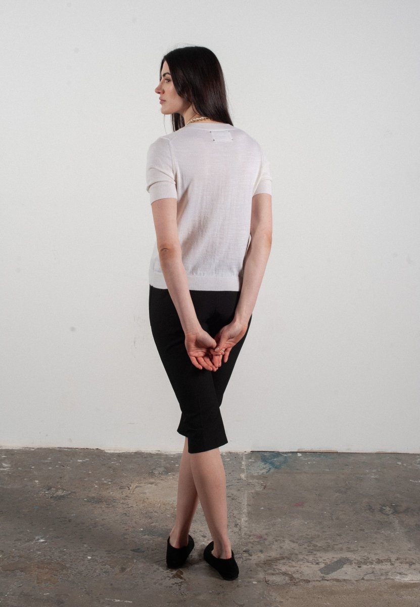 T-shirt col V manches courtes femme en cachemire et laine ultrafin blanc - FRIDA 10 - Studio cashmere8