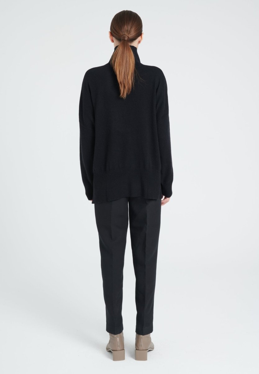 ZAYA 13 Pull col montant oversize en cachemire noir - Studio cashmere8