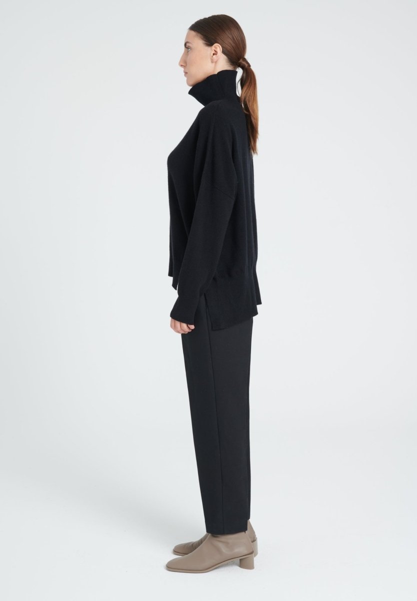 ZAYA 13 Pull col montant oversize en cachemire noir - Studio cashmere8