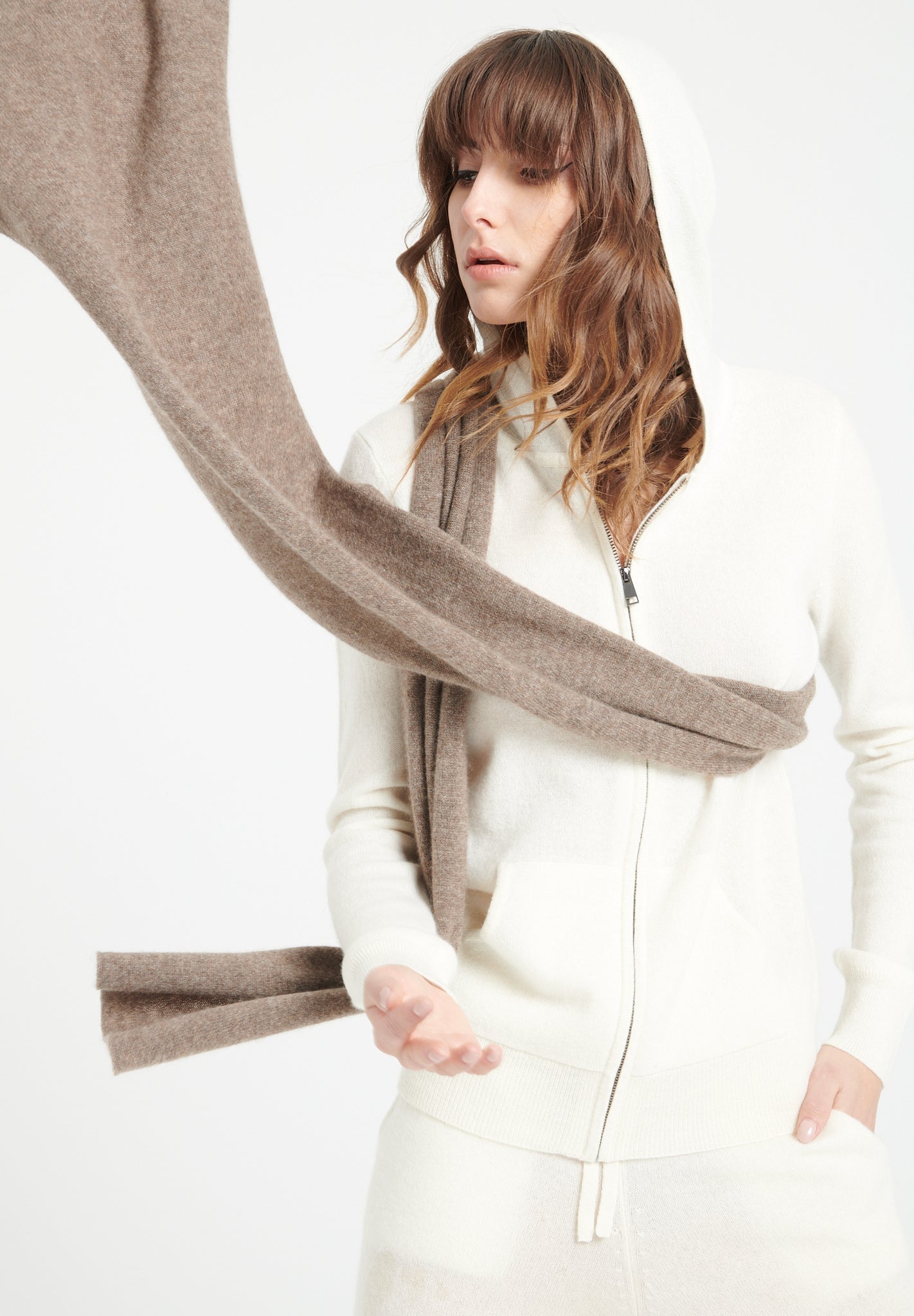 Taupe cashmere scarf