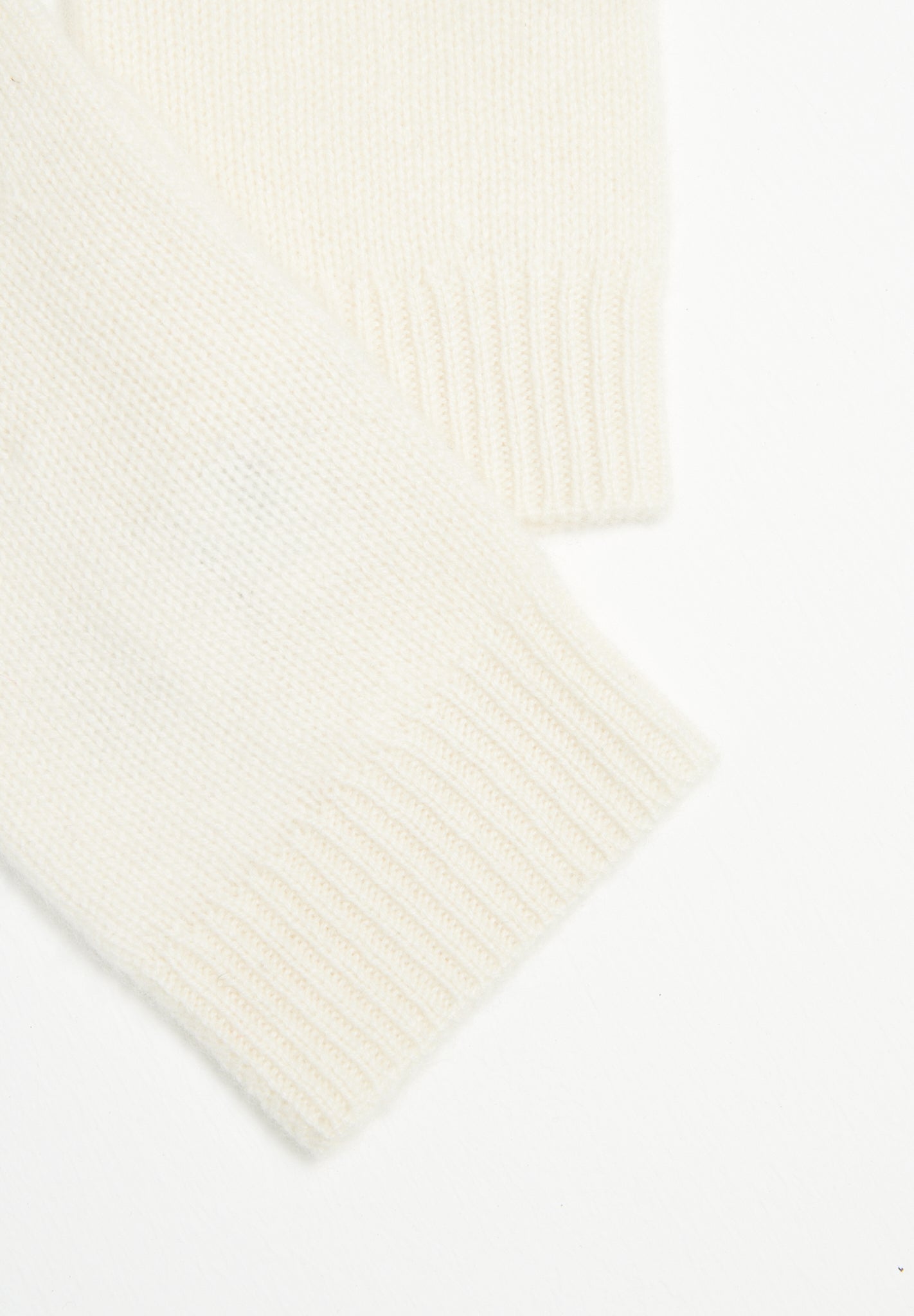 Ecru white 4-thread cashmere gloves