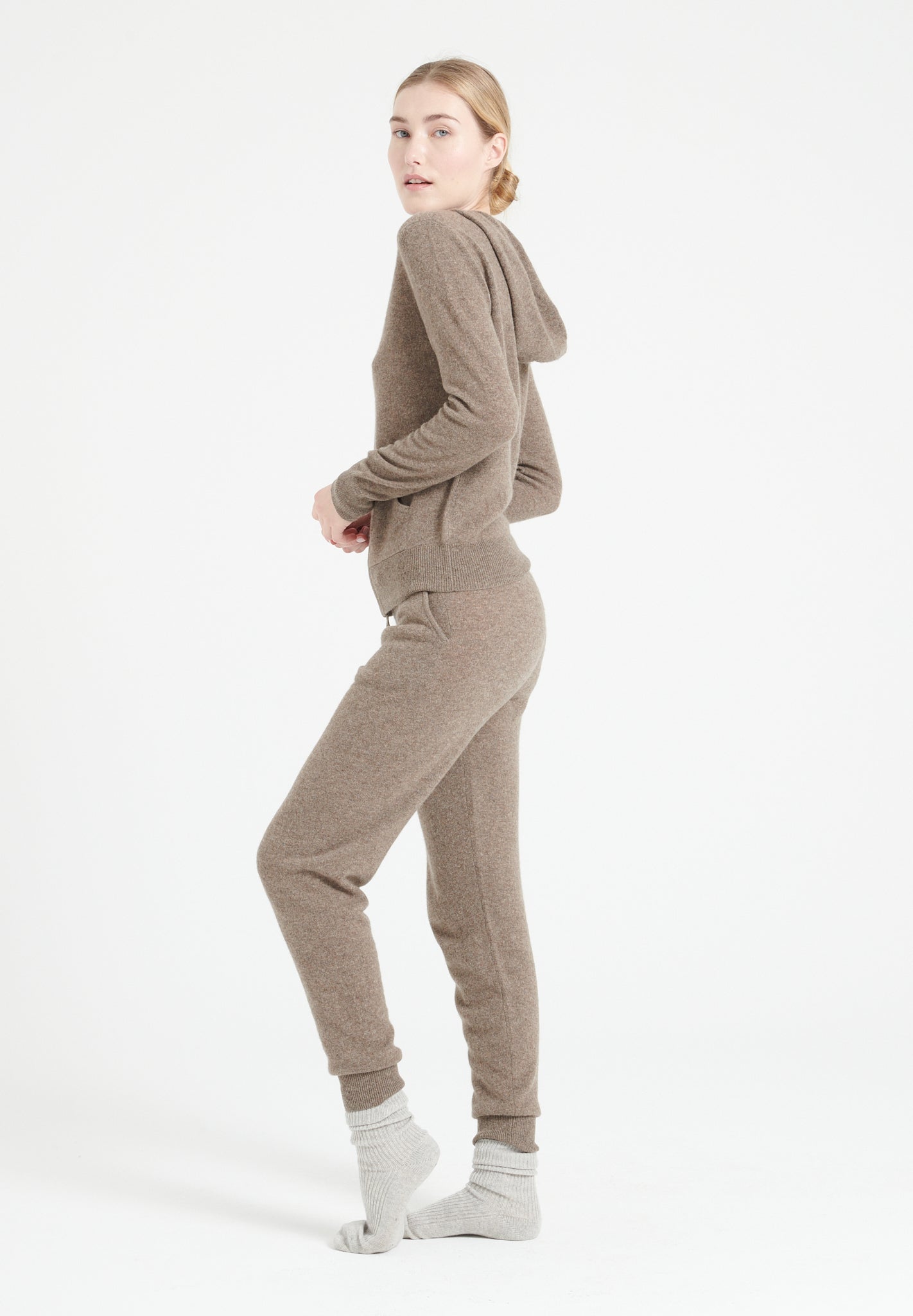 LILLY 11 Pantalon de survêtement taupe